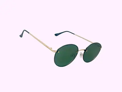 Essilor sun glass