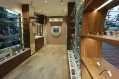 Lens Box store photo